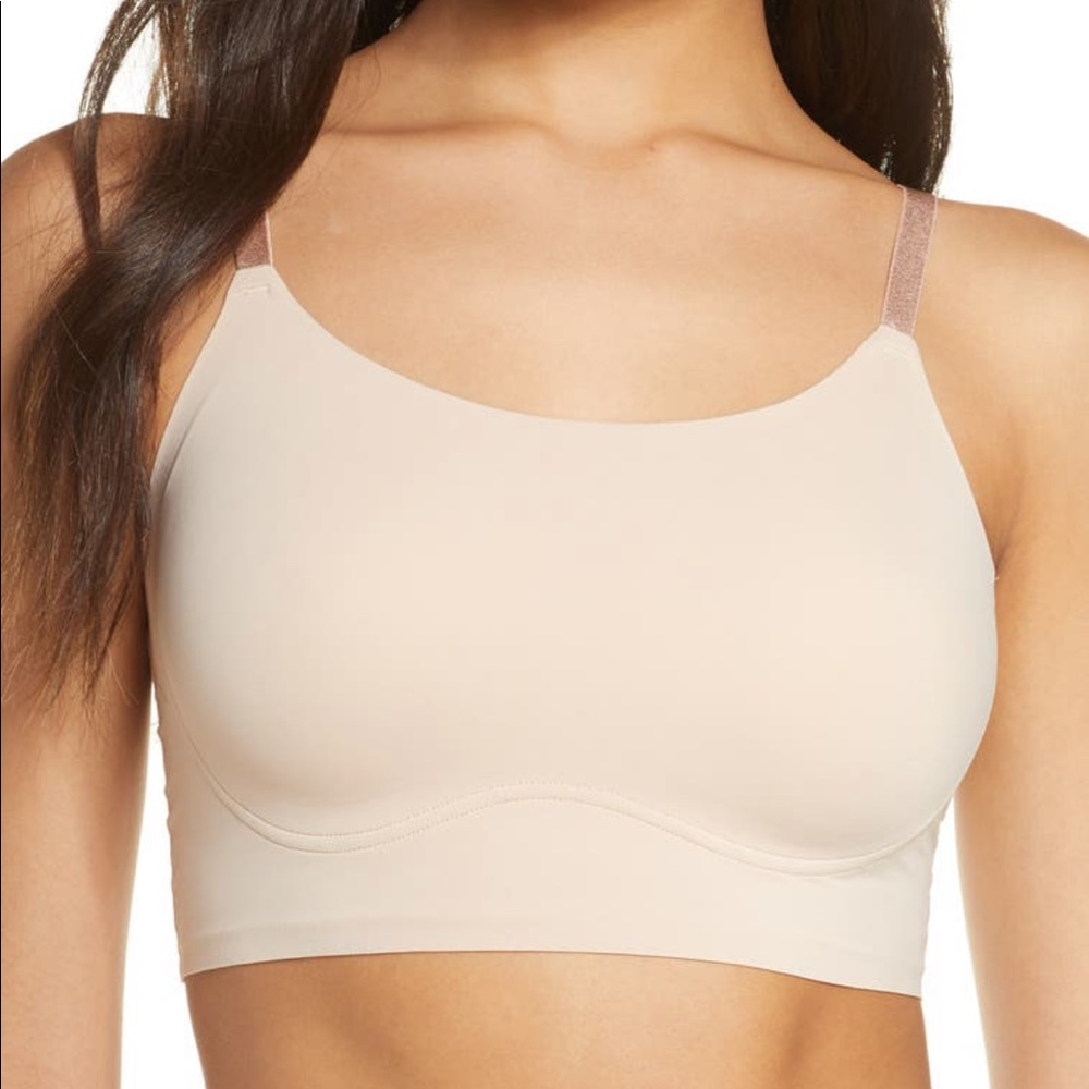 True & Co True Body Lift Wireless Bra